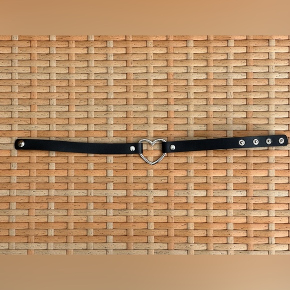 Adjustable Choker Necklace - Picture 4 of 4